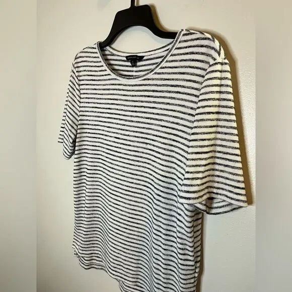 Banana Republic White Blue Striped Short Sleeve Tee Size Small - Picture 3 of 7